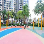 Vinhomes Central Park - Stylish And High Class Service Apartment - 10 Stars