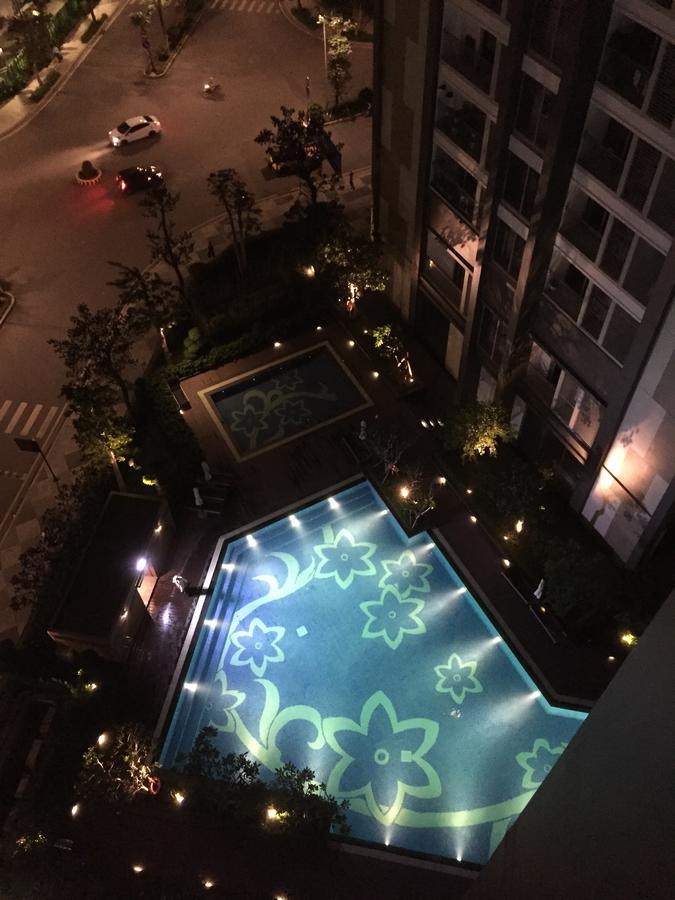 Vinhomes Park - Stylish And High Class Service - 10 Stars Apartment *