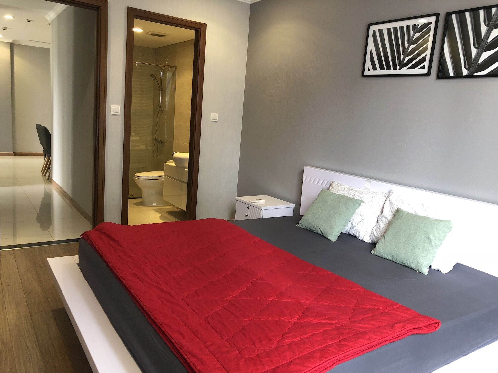 Vinhomes Park - Stylish And High Class Service - 10 Stars Apartment *