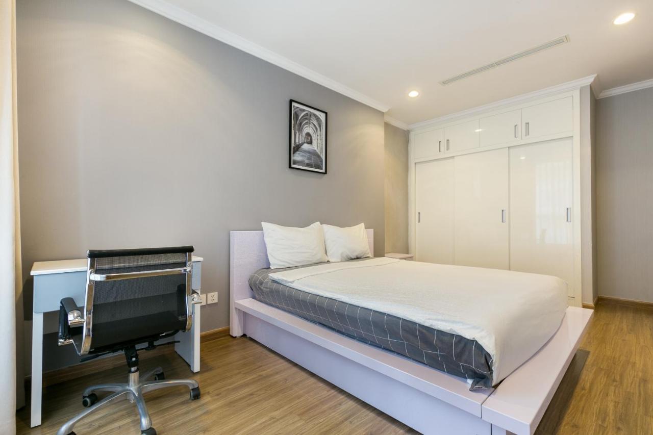Vinhomes Park - Stylish And High Class Service - 10 Stars Apartment Ho Chi Minh City