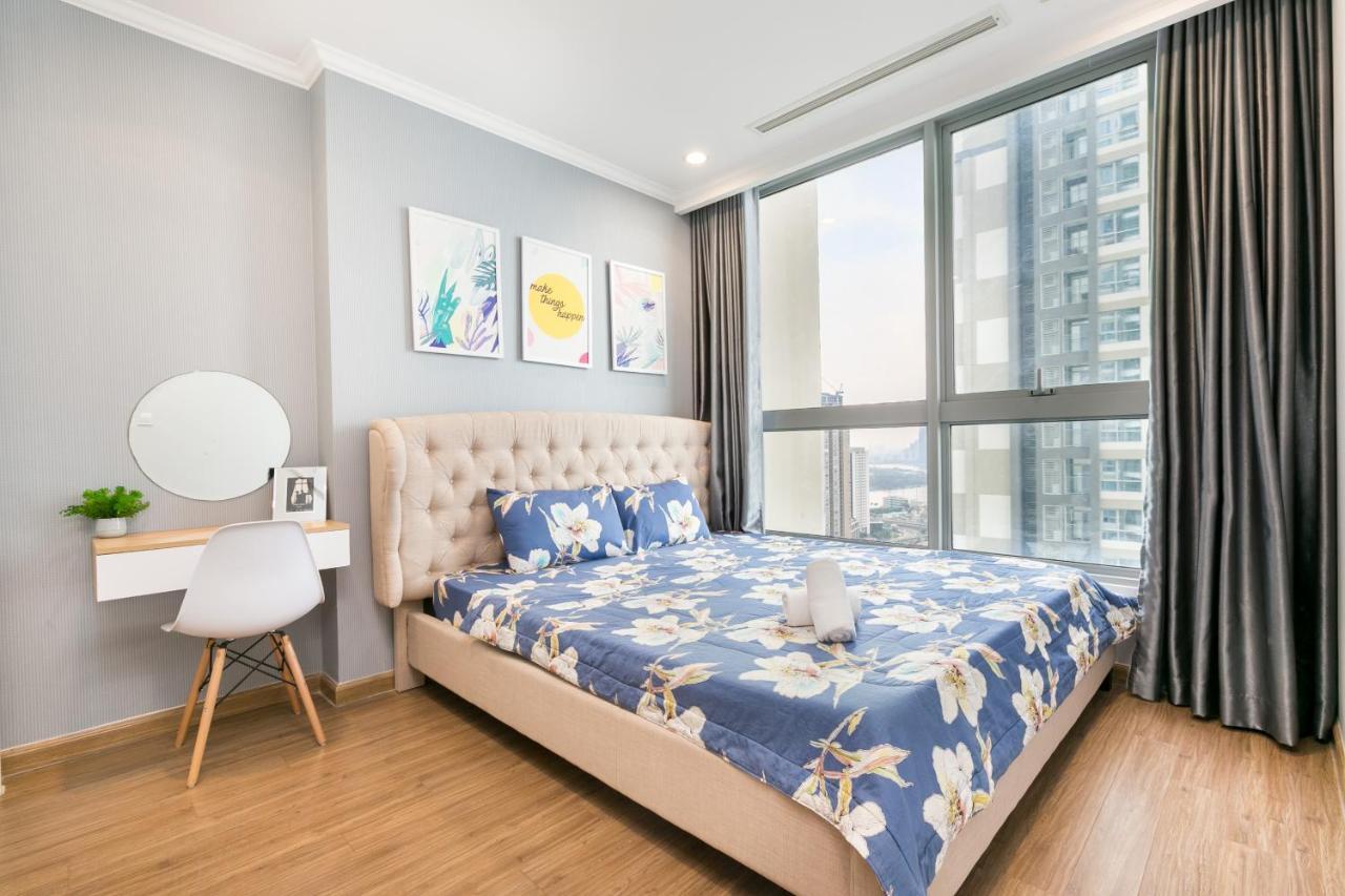 Apartment Vinhomes Park - Stylish And High Class Service - 10 Stars