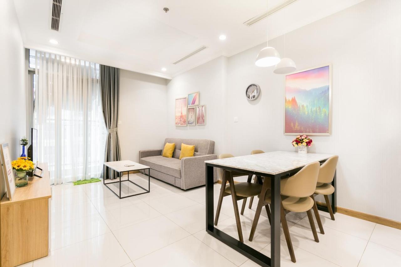 Vinhomes Park - Stylish And High Class Service - 10 Stars Apartment *