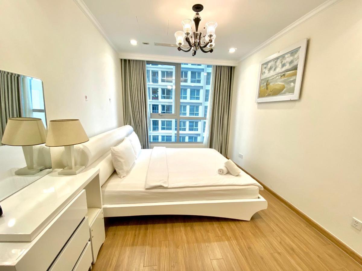 Vinhomes Park - Stylish And High Class Service - 10 Stars Apartment Ho Chi Minh City