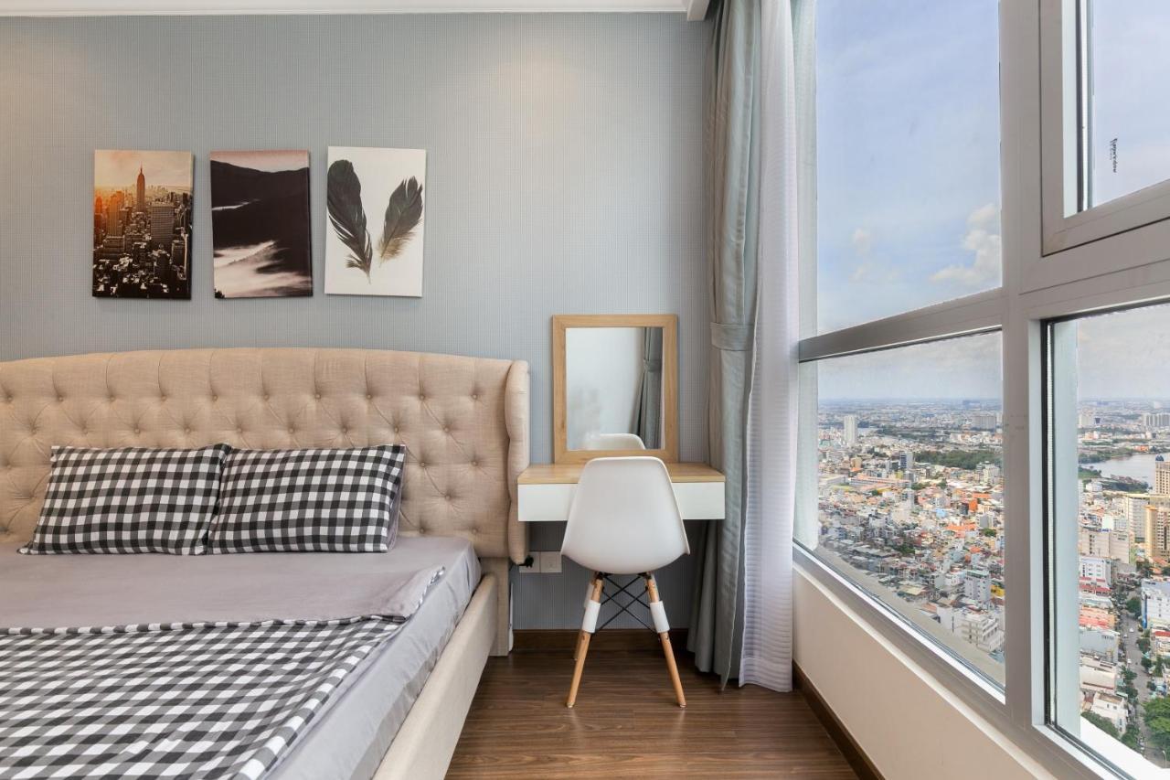 Apartment Vinhomes Park - Stylish And High Class Service - 10 Stars Ho Chi Minh City